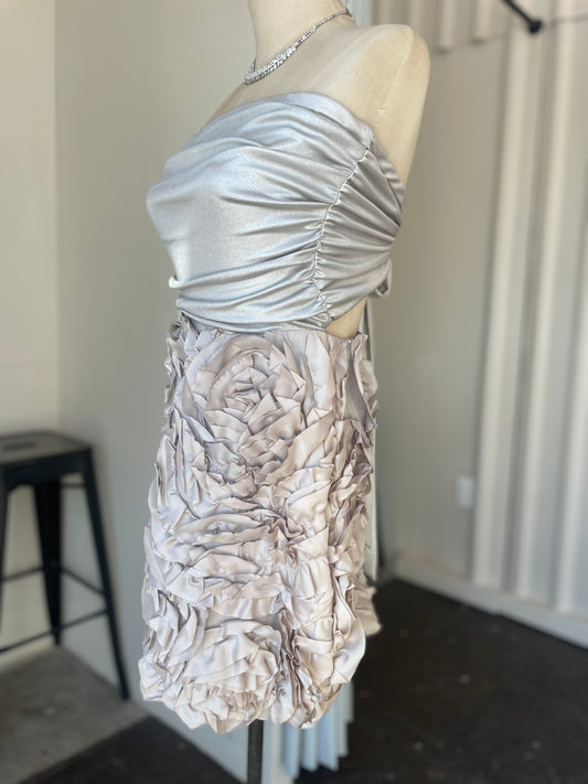 Vestido Corto Strapless